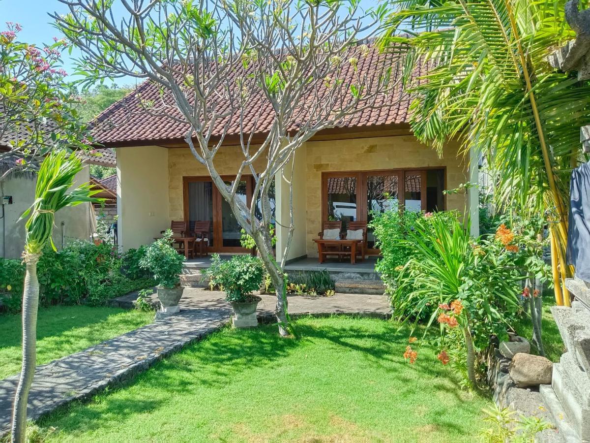 Beach Side Amed Delem Family Ambat Exterior photo